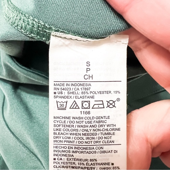 Old Navy Women’s High Rise PowerPress 7/8 Cargo Leggings - Forest Shade, Size S - Picture 3 of 9